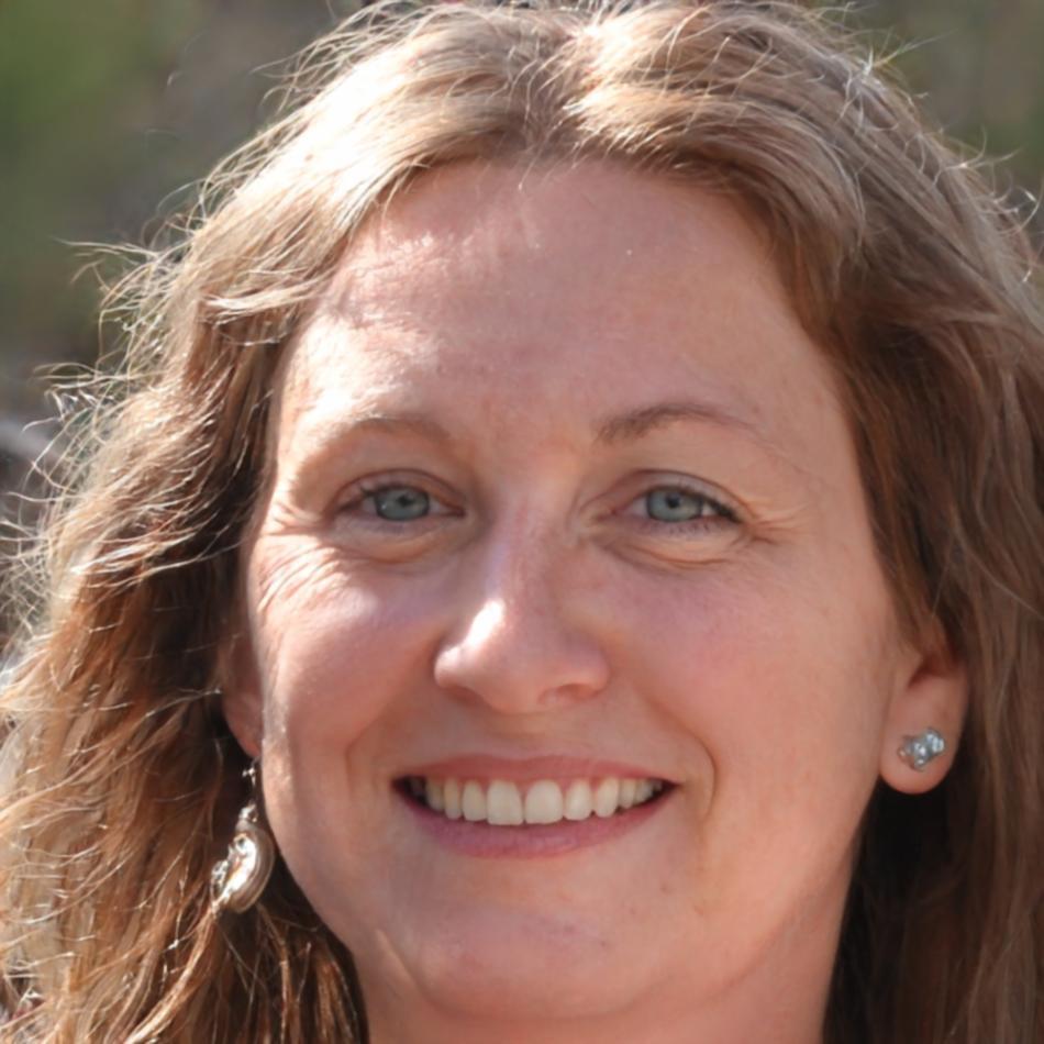 Erfolgreiche Programmabsolventin mit langfristiger Finanzstrategie